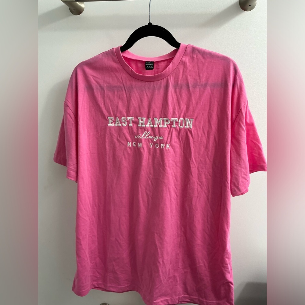 East Hampton NY Hot pink shirt